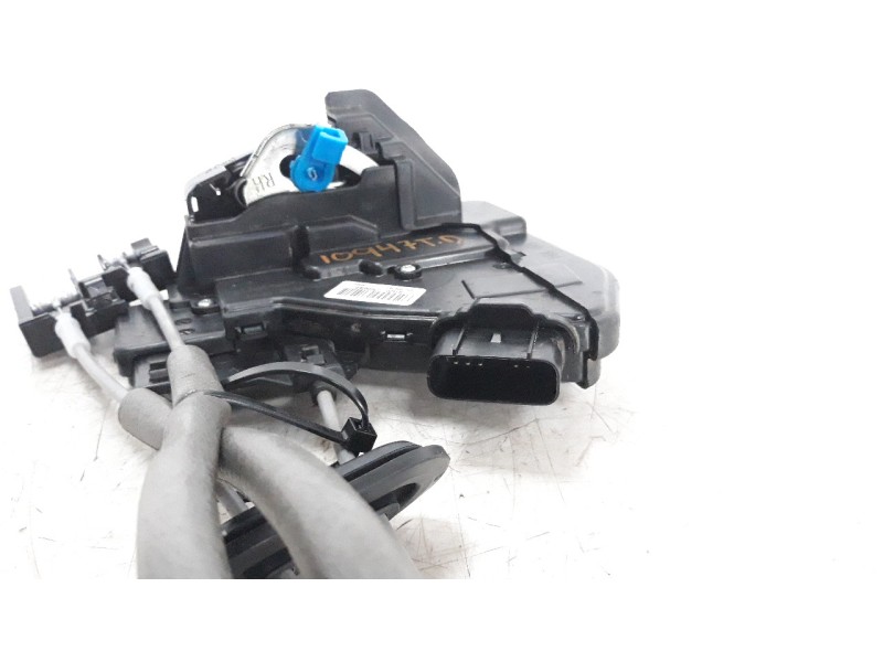 Recambio de cerradura puerta trasera derecha para kia niro referencia OEM IAM 81420G5000  