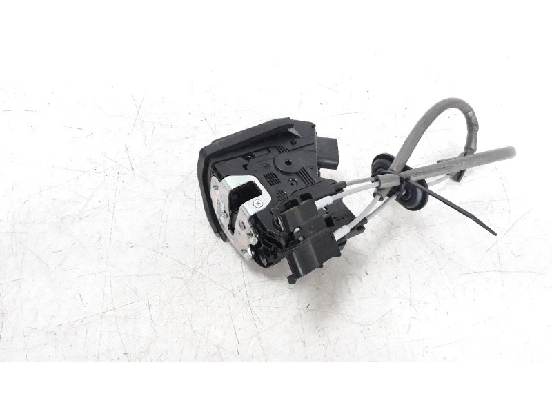 Recambio de cerradura puerta trasera izquierda para kia niro referencia OEM IAM 81410G5000  