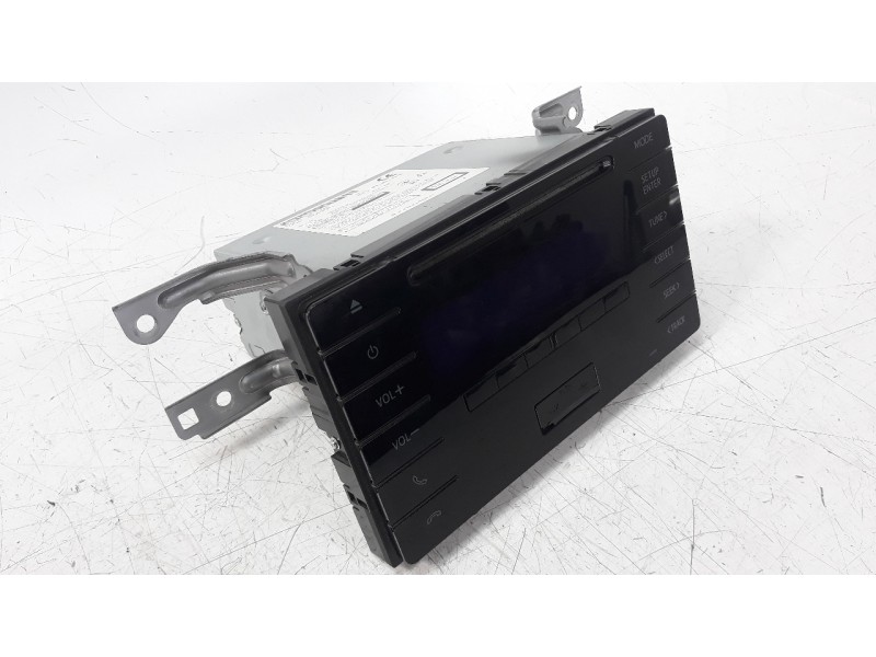 Recambio de sistema audio / radio cd para toyota auris 1.4 turbodiesel cat referencia OEM IAM 8612002J61  