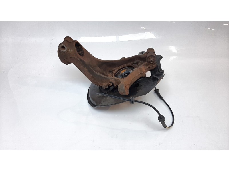 Recambio de mangueta delantera izquierda para nissan qashqai (j11) tekna referencia OEM IAM 400154EA0A  