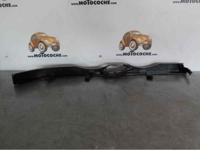 Recambio de molduras delanteras para bmw serie 3 berlina (e46) referencia OEM IAM 51138227641  BM0182116