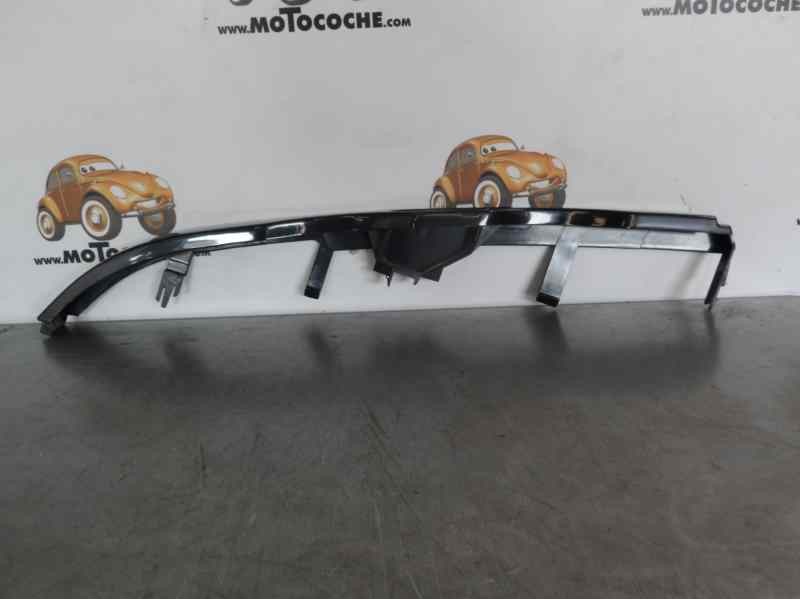 Recambio de molduras delanteras para bmw serie 3 berlina (e46) referencia OEM IAM 51138227641  BM0182116