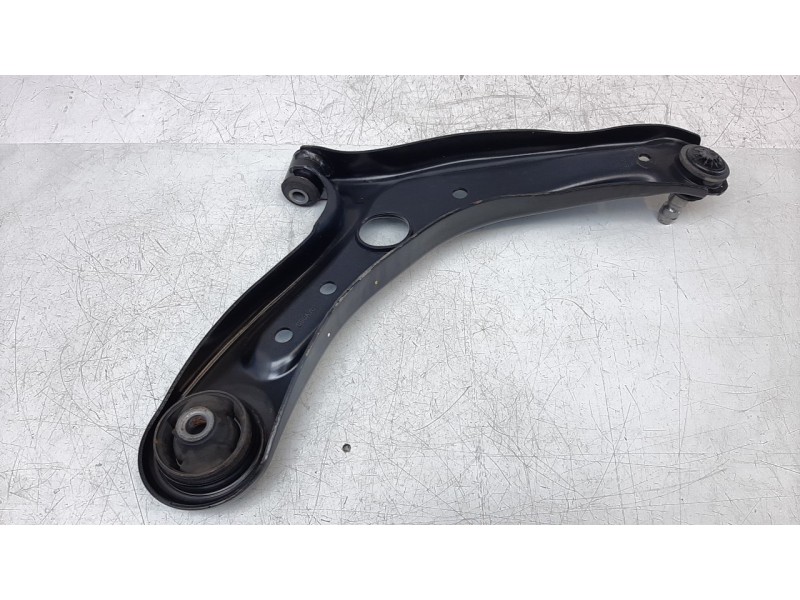 Recambio de brazo suspension inferior delantero izquierdo para kia stonic (ybcuv) 1.0 tgdi cat referencia OEM IAM 54500H8500  