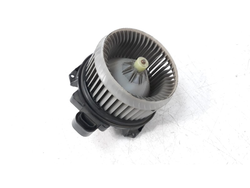 Recambio de ventilador calefaccion para toyota auris 1.4 turbodiesel cat referencia OEM IAM 27270008085  