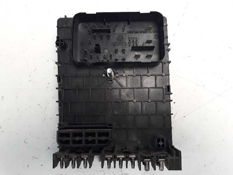 Recambio de caja reles / fusibles para volkswagen passat berlina (3c2) advance referencia OEM IAM 3C0937125  