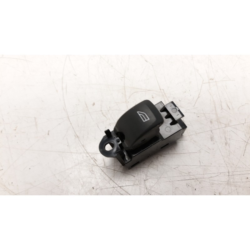 Recambio de mando elevalunas trasero izquierdo para land rover freelander (lr2) 2.2 td4 cat referencia OEM IAM AH2214717AB  