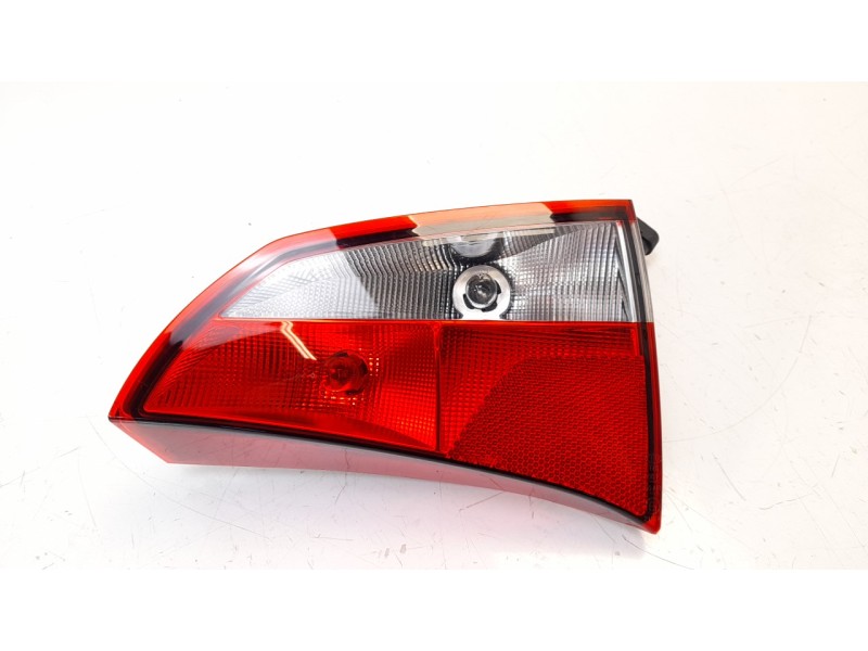 Recambio de piloto trasero derecho interior para aixam uv/51/af0a s9 referencia OEM IAM 801BF509  