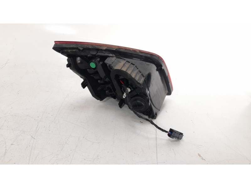 Recambio de piloto trasero derecho interior para peugeot 308 referencia OEM IAM 9677818280 103F17461772 