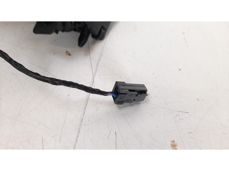 Recambio de piloto trasero derecho interior para peugeot 308 referencia OEM IAM 9677818280 103F17461772 