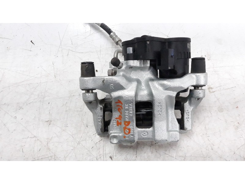 Recambio de pinza de freno trasera derecha para mazda 3 berlina (bp) referencia OEM IAM BCKA26980B  