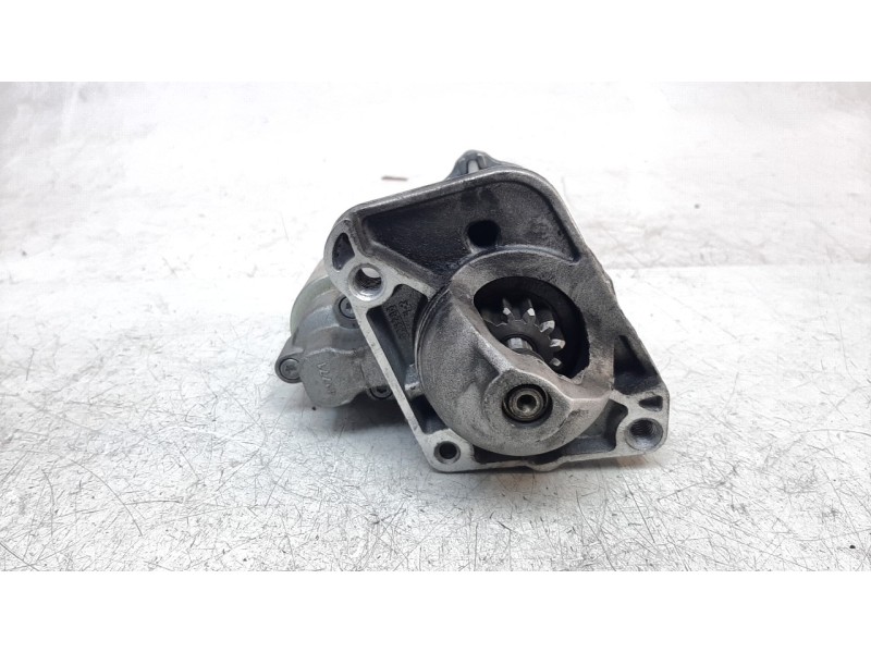 Recambio de motor arranque para dacia duster ii prestige referencia OEM IAM 233003759R ARF550001HBS 