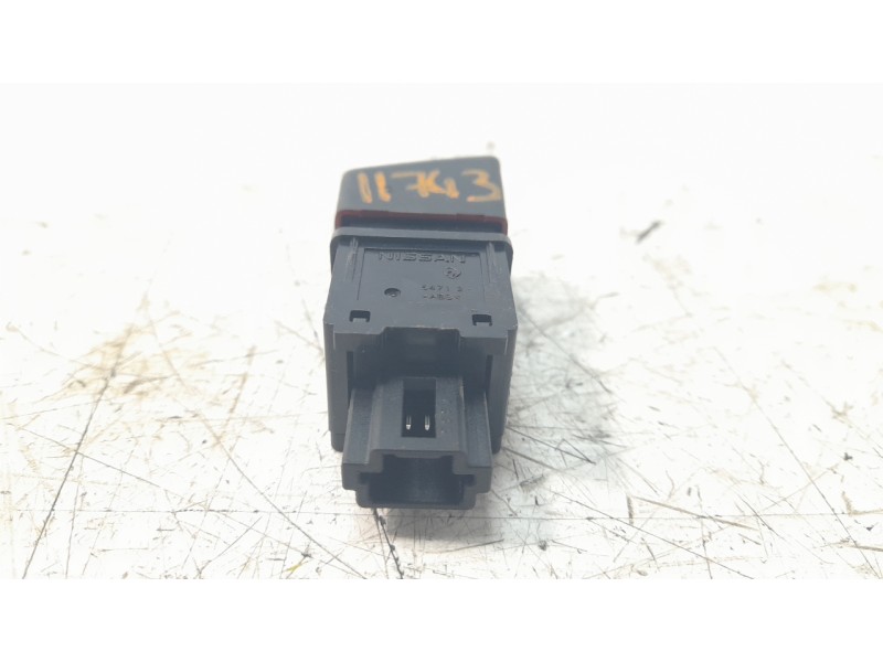 Recambio de warning para nissan qashqai (j11) tekna referencia OEM IAM 252904BA0A 299125472 