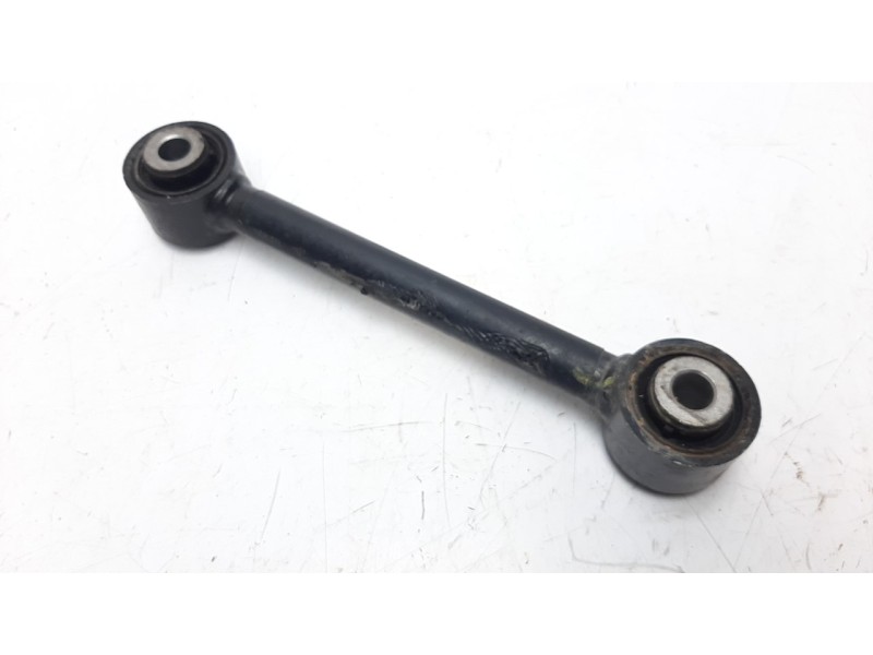 Recambio de brazo suspension inferior trasero derecho para hyundai tucson 1.6 cat referencia OEM IAM 55250D7000  