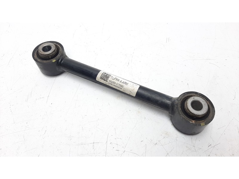Recambio de brazo suspension inferior trasero derecho para hyundai tucson 1.6 cat referencia OEM IAM 55250D7000  