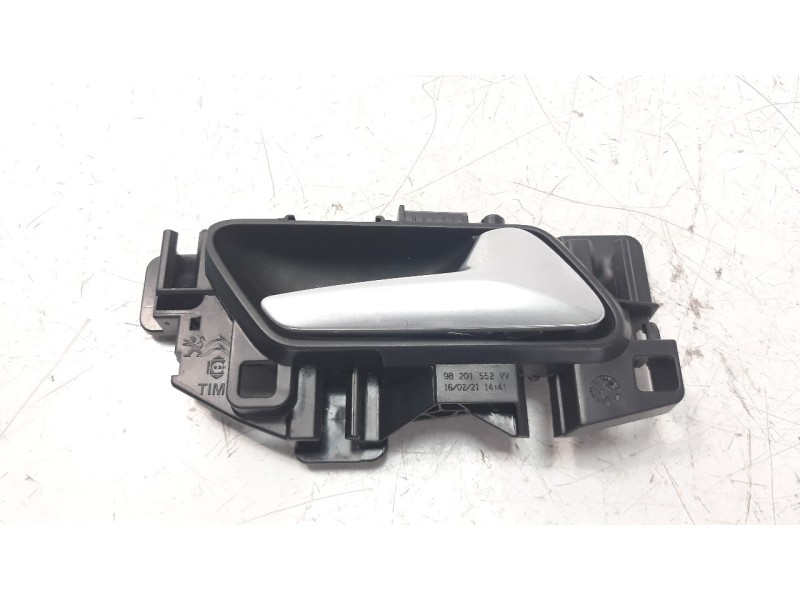 Recambio de maneta interior delantera derecha para opel grandland x 1.2 referencia OEM IAM 25527W01  