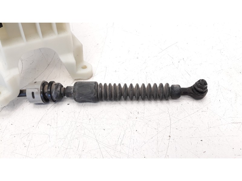 Recambio de palanca cambio para kia niro referencia OEM IAM 46701D4440  