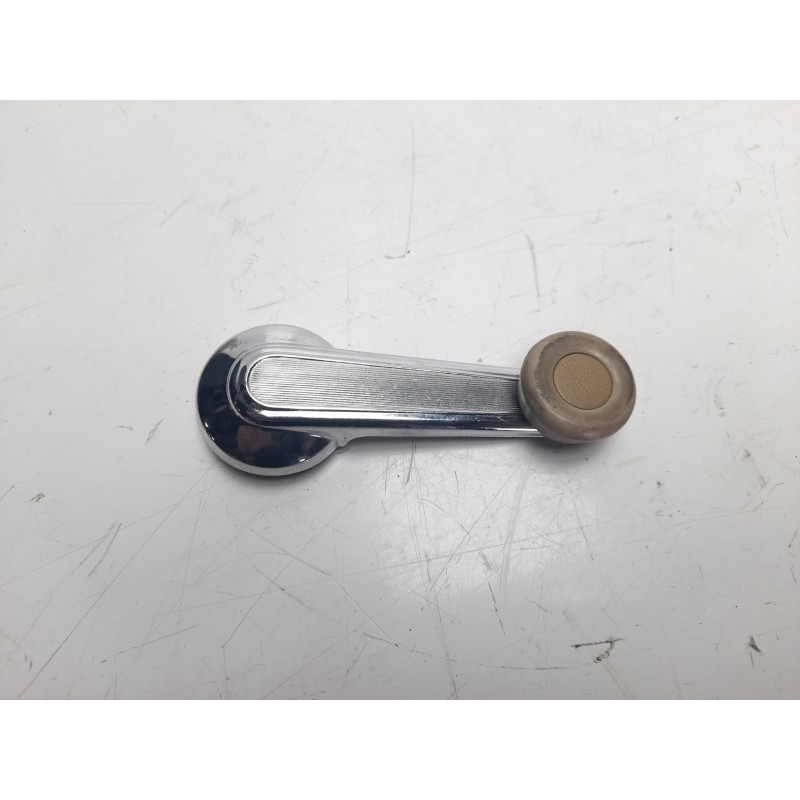 Recambio de maneta elevalunas delantera derecha para nissan vanette (c 220) 2.0 diesel referencia OEM IAM 581112  