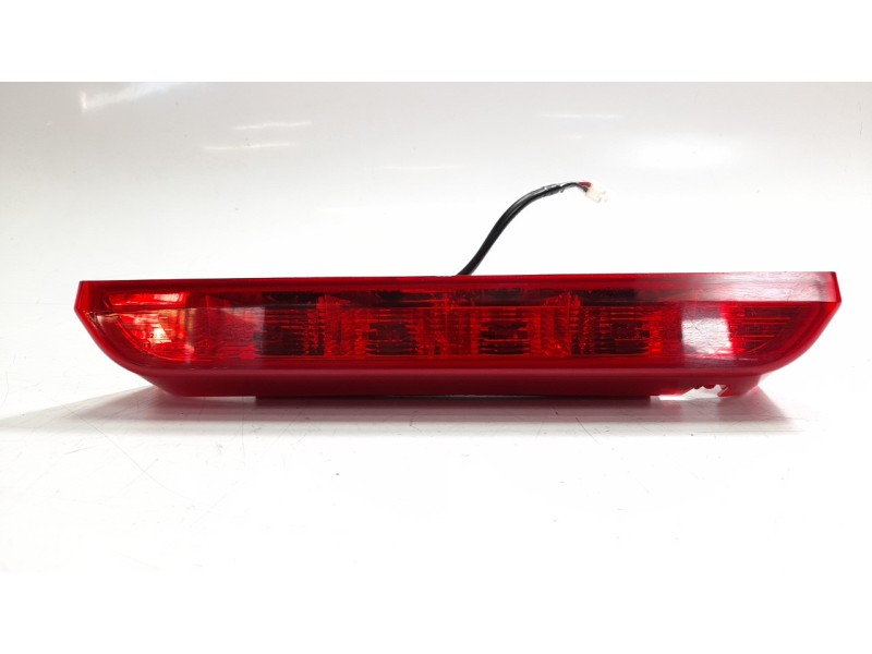 Recambio de luz central de freno para kia stonic (ybcuv) 1.0 tgdi cat referencia OEM IAM 92700H8400  