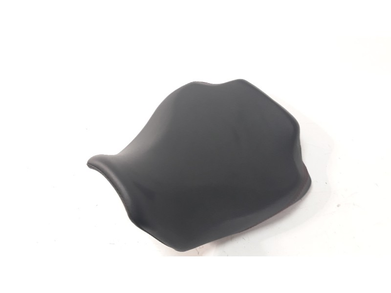 Recambio de asiento para honda cbr 650r referencia OEM IAM 77100MKND510  