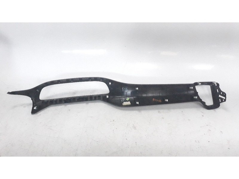 Recambio de moldura para hyundai tucson 1.6 cat referencia OEM IAM 84795D7AA0  