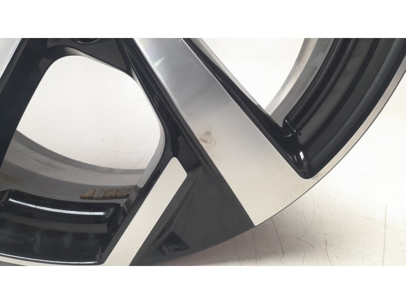 Recambio de llanta para nissan qashqai (j11) tekna referencia OEM IAM D0C00HV05B 19PULGADAS 