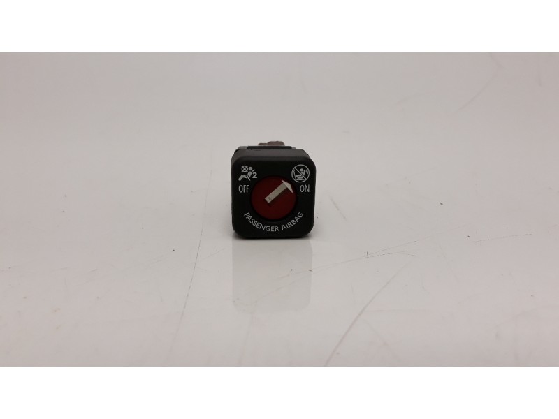 Recambio de interruptor para peugeot 108 top 1.0 vti referencia OEM IAM 9641391277  