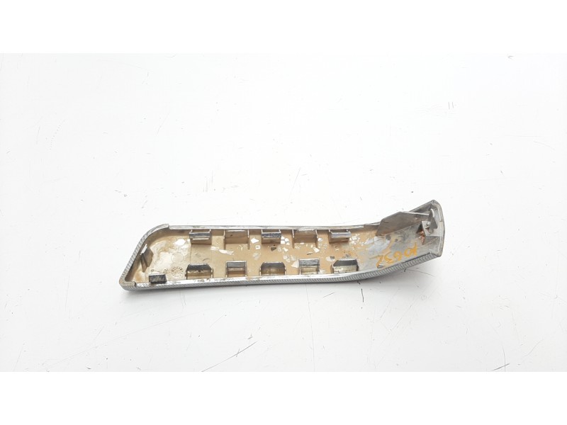 Recambio de moldura para peugeot 2008 (--.2013) 1.2 12v e-thp referencia OEM IAM 9673871777  
