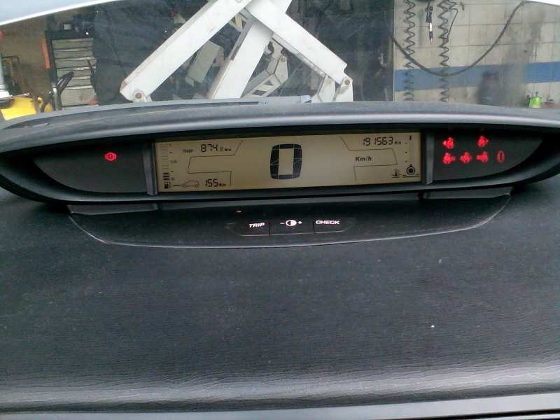 citroen c4 berlina del año 2006