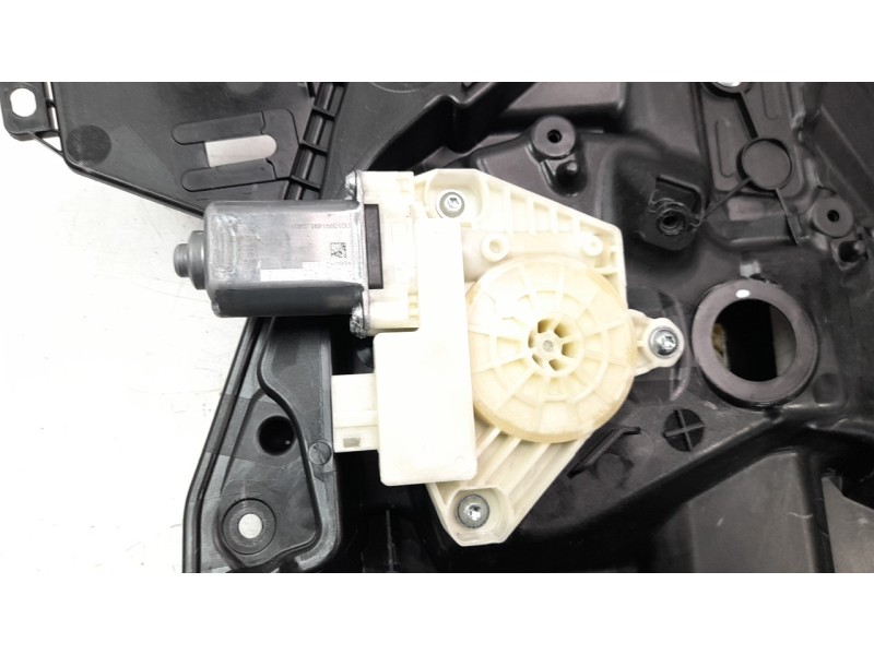 Recambio de elevalunas delantero derecho para mercedes-benz clase c (w205) familiar 2.1 cdi cat referencia OEM IAM 2057205023  