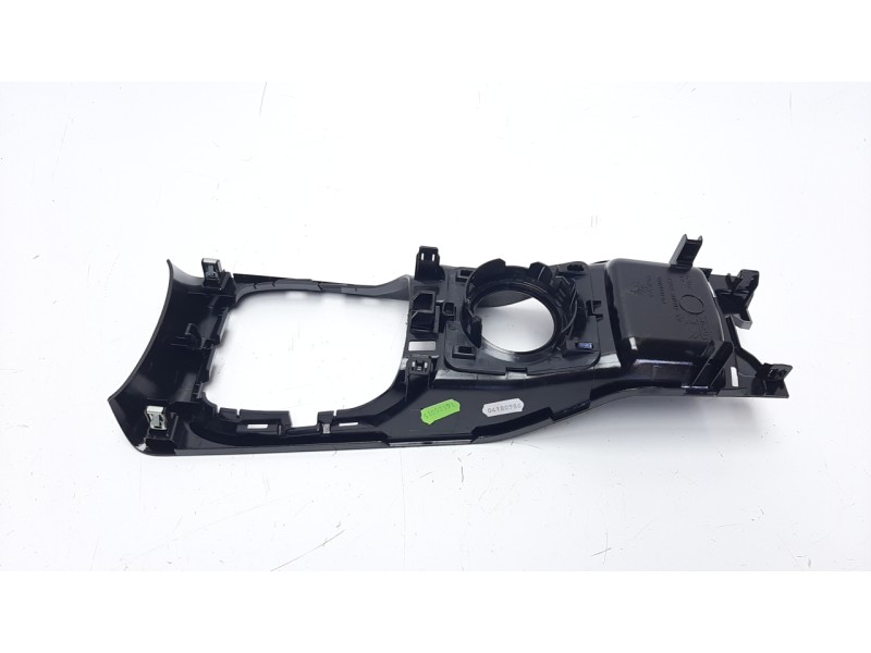 Recambio de moldura para peugeot 2008 (--.2013) 1.2 12v e-thp referencia OEM IAM 9677871877  