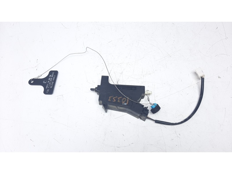 Recambio de tapa exterior combustible para kia niro referencia OEM IAM 81590G5001  