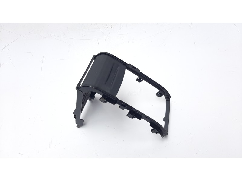 Recambio de moldura para peugeot 2008 (--.2013) 1.2 12v e-thp referencia OEM IAM 9678251577  