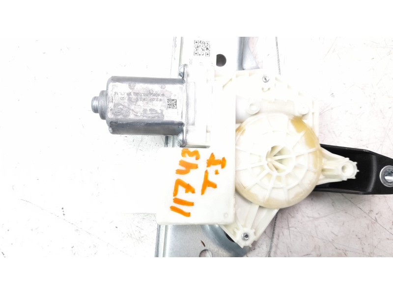Recambio de elevalunas trasero izquierdo para nissan qashqai (j11) tekna referencia OEM IAM 82701HV00C  115241