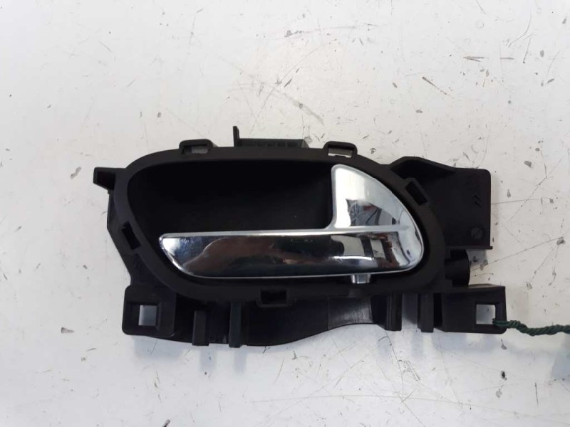 Recambio de maneta interior delantera derecha para peugeot 5008 premium referencia OEM IAM 9683446077  