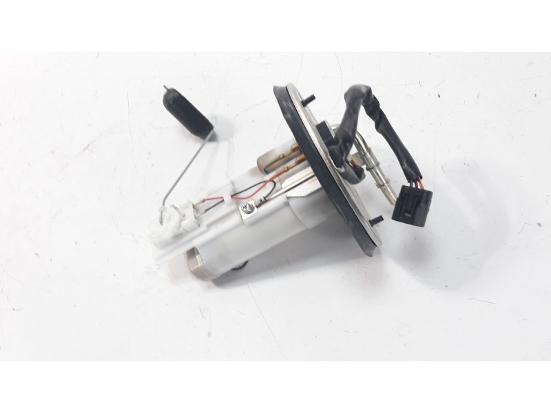 Recambio de bomba combustible para honda cbr 650r referencia OEM IAM MKND52  