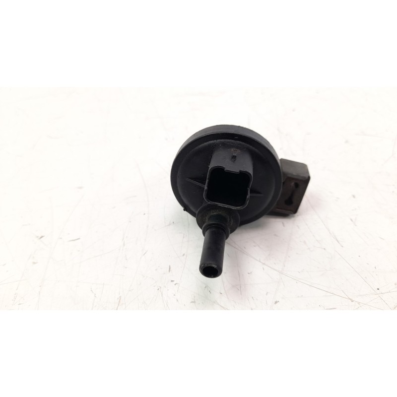 Recambio de valvula aire adicional para renault megane iv berlina 5p 1.2 tce energy referencia OEM IAM 269516045R  