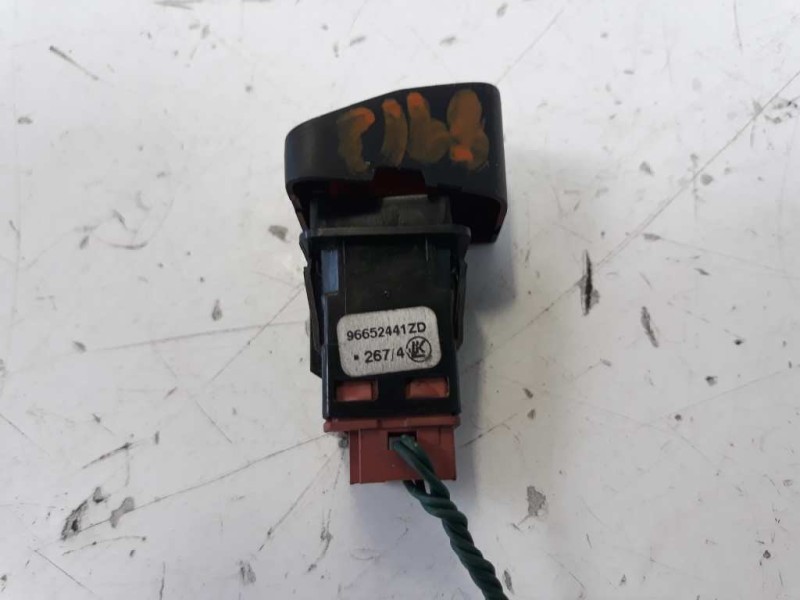 Recambio de warning para peugeot 5008 premium referencia OEM IAM 96652441ZD  