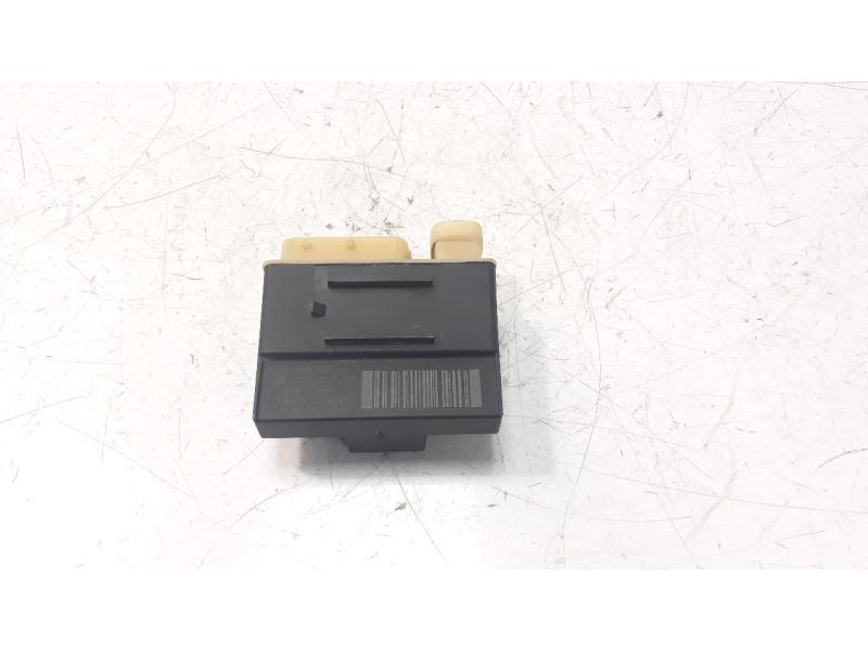 Recambio de caja precalentamiento para peugeot partner kombi 1.6 16v hdi referencia OEM IAM 9652021180  