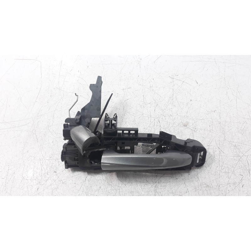 Recambio de maneta exterior delantera izquierda para mercedes-benz clase c (w205) familiar 2.1 cdi cat referencia OEM IAM 099760