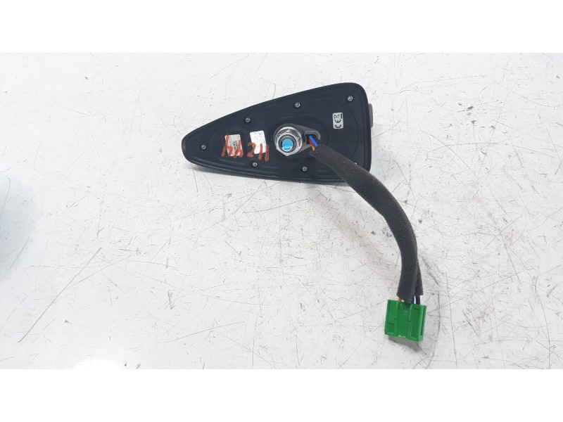 Recambio de antena para hyundai i20 active 1.0 tgdi cat referencia OEM IAM 96210Q0100EB  