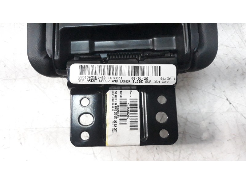 Recambio de apoyabrazos central para jeep compass ii business 4x2 referencia OEM IAM 5ZK07LA3AB 2031563XW1 