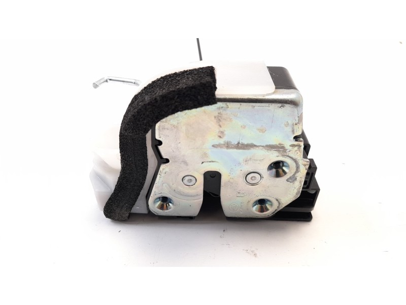 Recambio de cerradura puerta delantera derecha para hyundai i20 1.2 16v cat referencia OEM IAM 81320C8040  