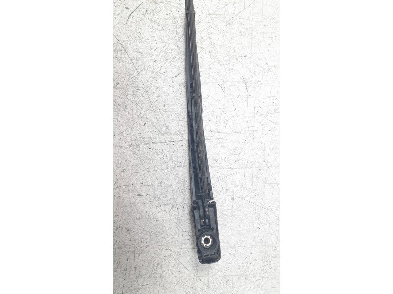 Recambio de brazo limpia trasero para jeep compass ii business 4x2 referencia OEM IAM 68358389AA  
