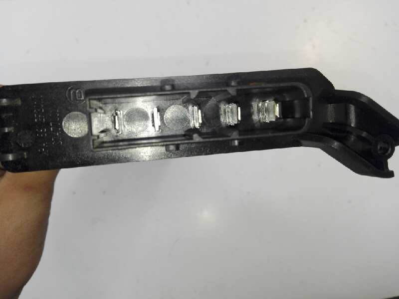 Recambio de resistencia calefaccion para peugeot 5008 access referencia OEM IAM T2392001  