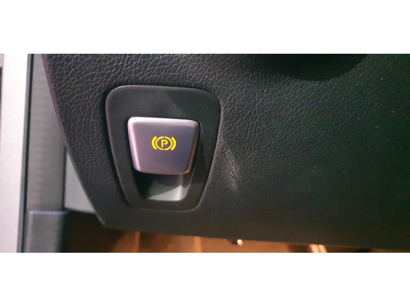 Recambio de palanca freno para mercedes-benz clase c (w205) familiar 2.1 cdi cat referencia OEM IAM A2059056603  