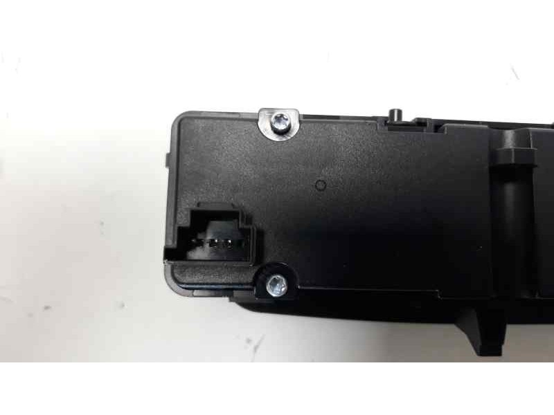 Recambio de warning para infiniti q30 2.2d sport referencia OEM IAM A0919056600  