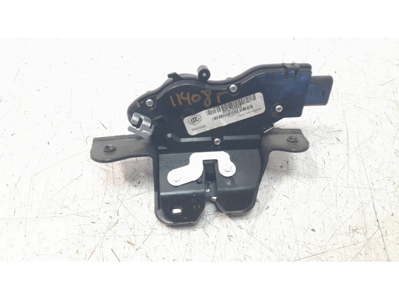 Recambio de cerradura maletero / porton para jeep compass ii business 4x2 referencia OEM IAM 68247936AE  