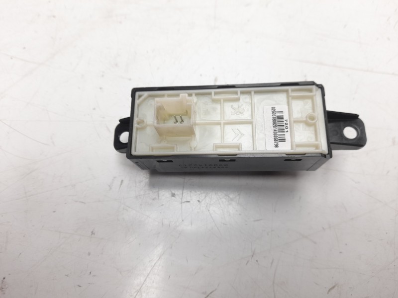 Recambio de mando multifuncion para peugeot 2008 (--.2013) allure referencia OEM IAM 98097243XU  