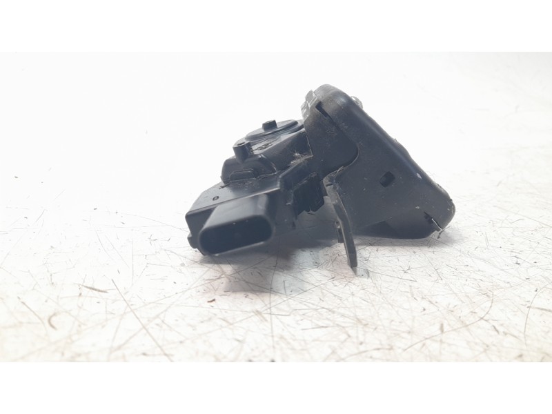 Recambio de cerradura maletero / porton para jeep compass ii business 4x2 referencia OEM IAM 68247936AE  
