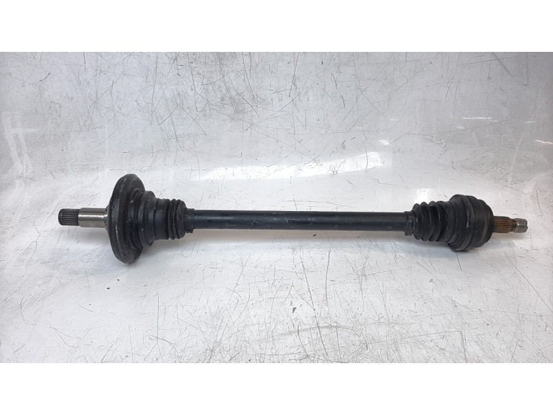 Recambio de transmision trasera izquierda para mercedes-benz clase c (w205) familiar 2.1 cdi cat referencia OEM IAM 2053503919  